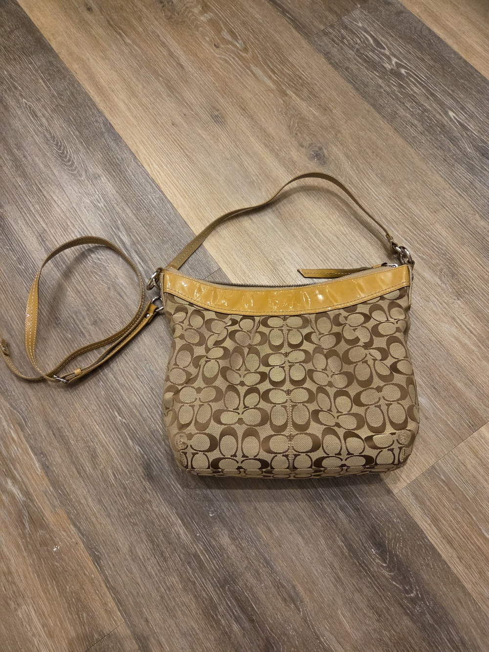 Coach Signature Jaquard Canvas Shoulder Bag